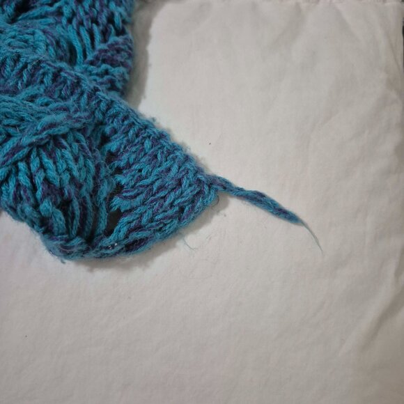 Turquoise Mermaid Tail Blanket for Adult size - Picture 13 of 15